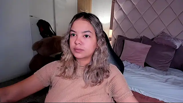 Snapshot of dulce_lyraa1 chatting on July 22, 2026, 6:15 am dulce lyraa1 online show from July 22, 2026, 6:15 am