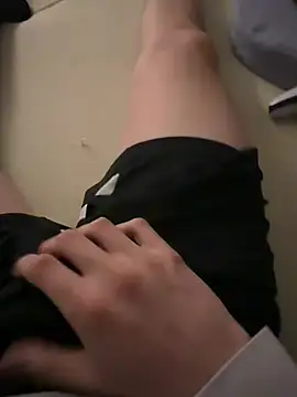 Snapshot of elpocoloco42 chatting on March 19, 2026, 8:09 pm elpocoloco42 online show from March 19, 2026, 8:09 pm