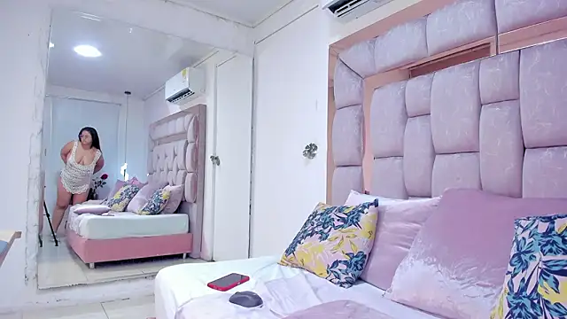 isabellablazee online show from March 14, 2026, 2:23 pm