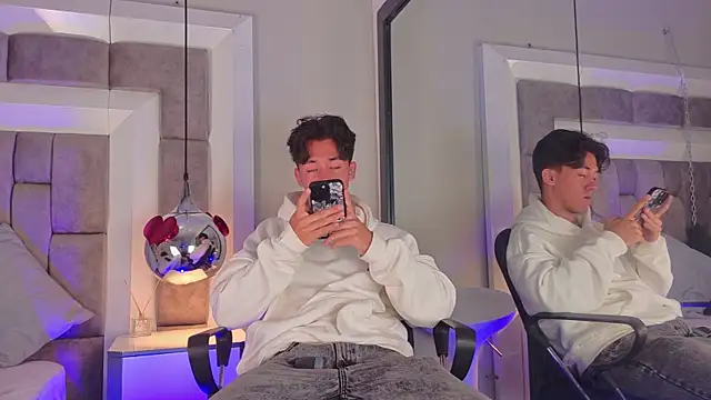 Snapshot of Austin_Reedss chatting on March 28, 2026, 12:50 pm Austin Reedss online show from March 28, 2026, 12:50 pm