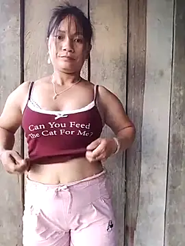 Snapshot of mami-rubi chatting on May 17, 2026, 10:48 am mami-rubi online show from May 17, 2026, 10:48 am