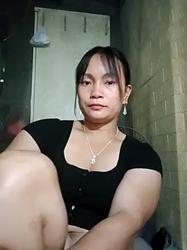 Snapshot of mami-rubi chatting on April 29, 2026, 12:53 pm mami-rubi online show from April 29, 2026, 12:53 pm