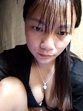 Snapshot of mami-rubi chatting on May 6, 2026, 9:41 pm mami-rubi online show from May 6, 2026, 9:41 pm