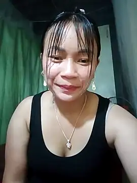 Snapshot of mami-rubi chatting on April 27, 2026, 11:52 am mami-rubi online show from April 27, 2026, 11:52 am