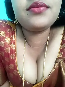 Snapshot of Raksitha_kannada chatting on August 1, 2026, 4:43 am Raksitha kannada online show from August 1, 2026, 4:43 am