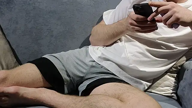 Snapshot of chantatummm chatting on April 9, 2026, 8:48 pm chantatummm online show from April 9, 2026, 8:48 pm