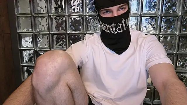 Snapshot of chantatummm chatting on April 10, 2026, 1:18 pm chantatummm online show from April 10, 2026, 1:18 pm