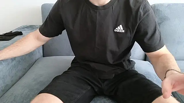 Snapshot of chantatummm chatting on March 15, 2026, 12:56 pm chantatummm online show from March 15, 2026, 12:56 pm