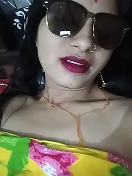 Snapshot of Rashmika_Mandana chatting on May 18, 2026, 2:44 am Rashmika Mandana online show from May 18, 2026, 2:44 am