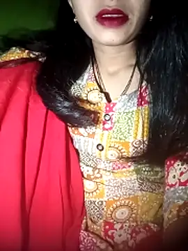 Snapshot of Rashmika_Mandana chatting on April 10, 2026, 8:49 pm Rashmika Mandana online show from April 10, 2026, 8:49 pm