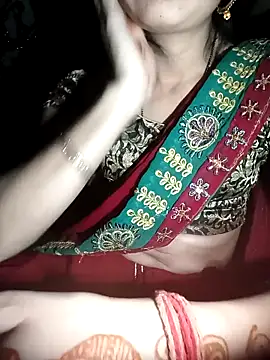 Snapshot of Rashmika_Mandana chatting on March 25, 2026, 8:52 pm Rashmika Mandana online show from March 25, 2026, 8:52 pm