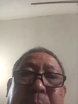 Snapshot of yaocaobi8 chatting on May 15, 2026, 1:36 am yaocaobi8 online show from May 15, 2026, 1:36 am