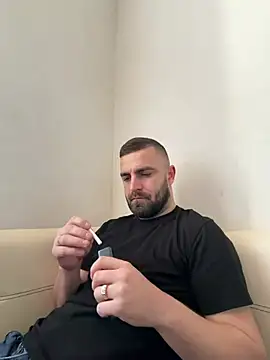 VANYA1997 online show from April 27, 2026, 8:12 am