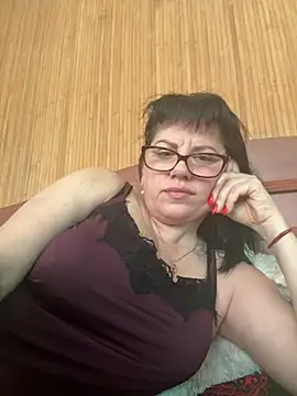 Snapshot of expensive_lady chatting on April 13, 2026, 7:23 am expensive lady online show from April 13, 2026, 7:23 am