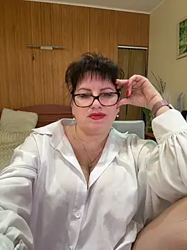 Snapshot of expensive_lady chatting on April 12, 2026, 10:29 am expensive lady online show from April 12, 2026, 10:29 am
