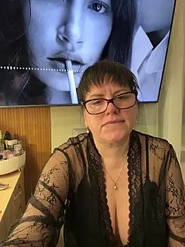 Snapshot of expensive_lady chatting on April 4, 2026, 5:08 pm expensive lady online show from April 4, 2026, 5:08 pm