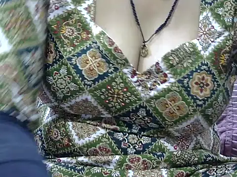HOTY SAPNA02sCyOz9QcTD online show from May 8, 2026, 12:58 am