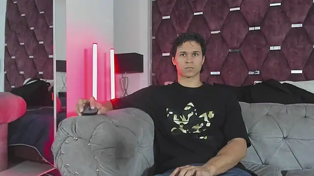 TonyBenedetti online show from July 29, 2026, 8:19 pm