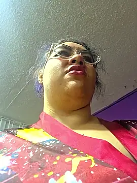 lilith velvet  online show from June 17, 2026, 2:05 pm