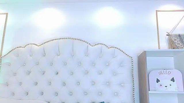 Sara funy online show from July 25, 2026, 12:00 pm