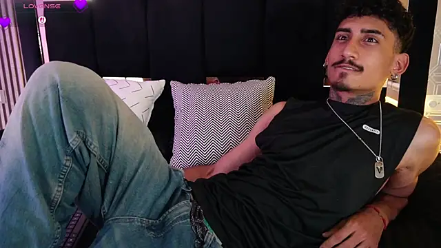 Dark Eros  online show from March 3, 2026, 7:32 pm