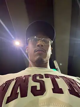 Snapshot of bruno_west chatting on June 20, 2026, 5:12 am bruno west online show from June 20, 2026, 5:12 am