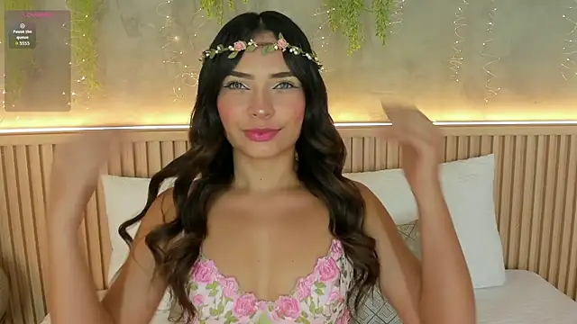 Snapshot of Lia_Montclair chatting on July 10, 2026, 12:16 pm Lia Montclair online show from July 10, 2026, 12:16 pm
