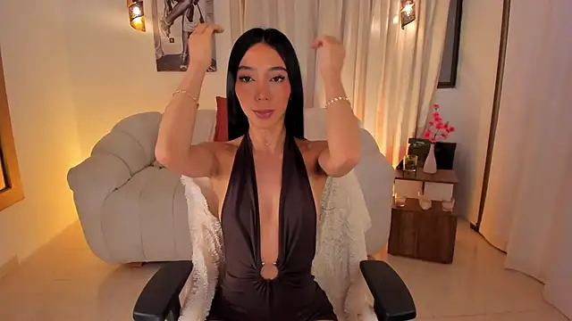 Snapshot of IsabellaLux_ chatting on April 26, 2026, 4:15 pm IsabellaLux online show from April 26, 2026, 4:15 pm
