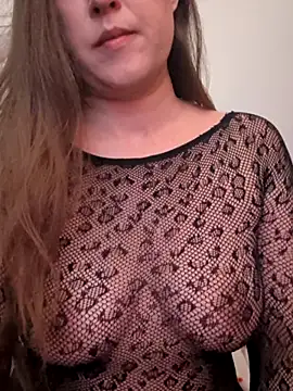 Snapshot of Bwildside chatting on April 9, 2026, 8:04 pm Bwildside online show from April 9, 2026, 8:04 pm