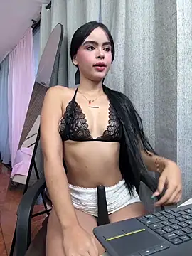 Snapshot of kitty_rousse01 chatting on June 4, 2026, 12:10 pm kitty rousse01 online show from June 4, 2026, 12:10 pm