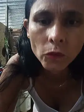 Snapshot of yuliitza4 chatting on June 8, 2026, 10:32 pm yuliitza4 online show from June 8, 2026, 10:32 pm