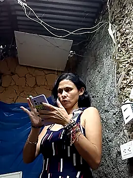 Snapshot of yuliitza4 chatting on March 30, 2026, 10:22 pm yuliitza4 online show from March 30, 2026, 10:22 pm