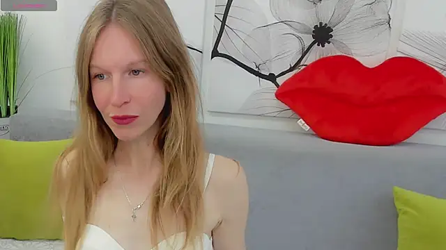 Mira XOo online show from May 1, 2026, 2:11 pm