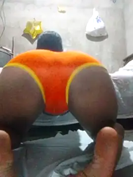 sexyhotbigass online show from March 12, 2026, 12:38 am