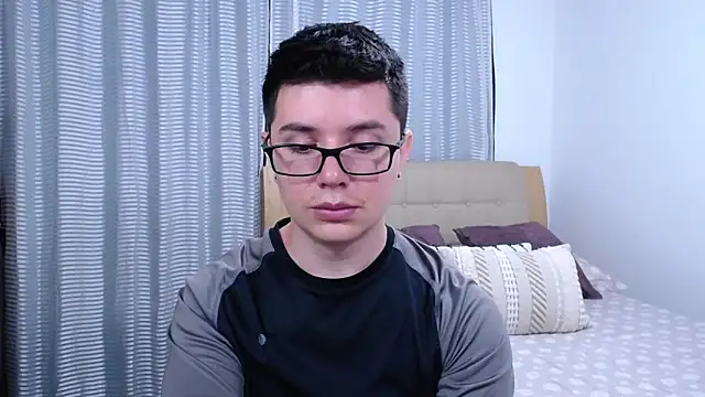 Snapshot of BlackFoXXX69 chatting on May 12, 2026, 9:43 pm BlackFoXXX69 online show from May 12, 2026, 9:43 pm