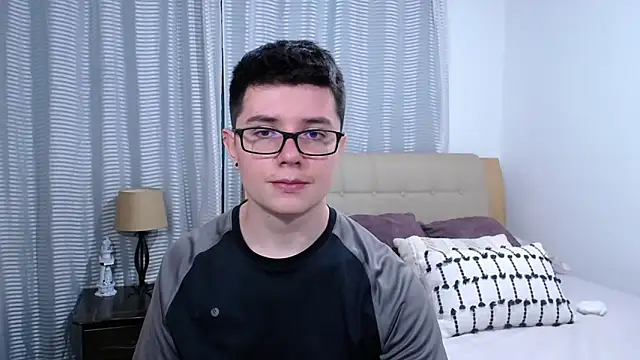 Snapshot of BlackFoXXX69 chatting on April 6, 2026, 8:43 pm BlackFoXXX69 online show from April 6, 2026, 8:43 pm