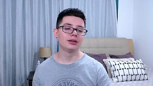 Snapshot of BlackFoXXX69 chatting on March 18, 2026, 7:04 pm BlackFoXXX69 online show from March 18, 2026, 7:04 pm