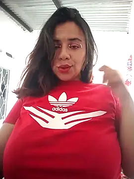 Snapshot of Carlhitaaa chatting on March 6, 2026, 2:12 pm Carlhitaaa online show from March 6, 2026, 2:12 pm