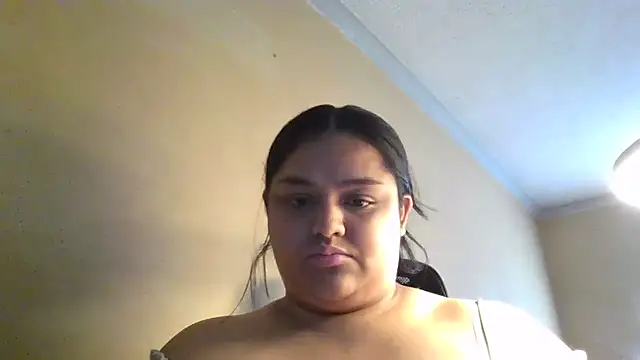 NathashaDreams online show from March 10, 2026, 10:36 pm