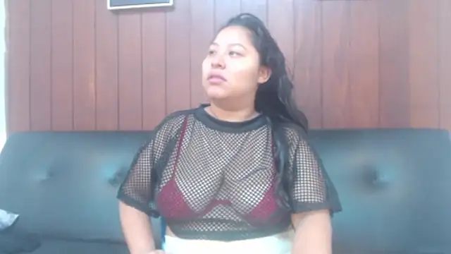 Snapshot of Assly_Love chatting on May 19, 2026, 8:05 pm Assly Love online show from May 19, 2026, 8:05 pm