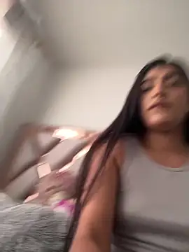 Snapshot of Misty-kat chatting on April 13, 2026, 6:12 pm Misty-kat online show from April 13, 2026, 6:12 pm