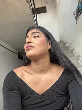 Snapshot of Misty-kat chatting on April 12, 2026, 6:11 pm Misty-kat online show from April 12, 2026, 6:11 pm