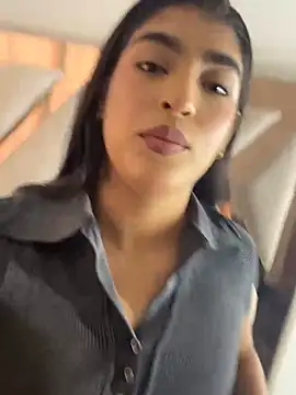 Snapshot of Misty-kat chatting on April 14, 2026, 5:51 pm Misty-kat online show from April 14, 2026, 5:51 pm