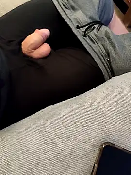 Snapshot of Melbourneguy101 chatting on February 27, 2026, 12:11 am Melbourneguy101 online show from February 27, 2026, 12:11 am