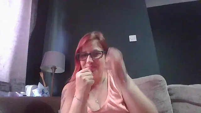 Curvy Clare online show from March 19, 2026, 11:21 am