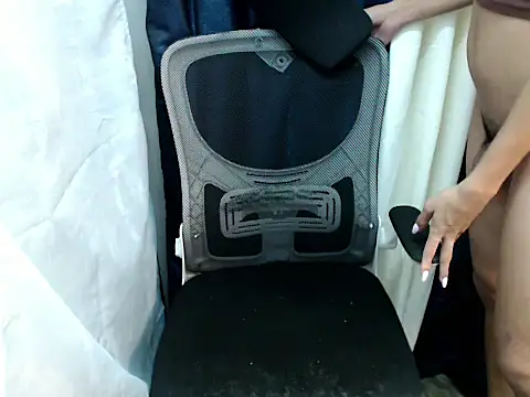 sexy deeya09 online show from May 3, 2026, 7:06 pm