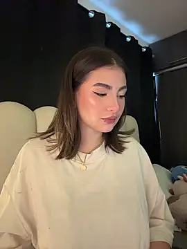 Snapshot of SamanthaValmont chatting on April 26, 2026, 10:07 pm SamanthaValmont online show from April 26, 2026, 10:07 pm
