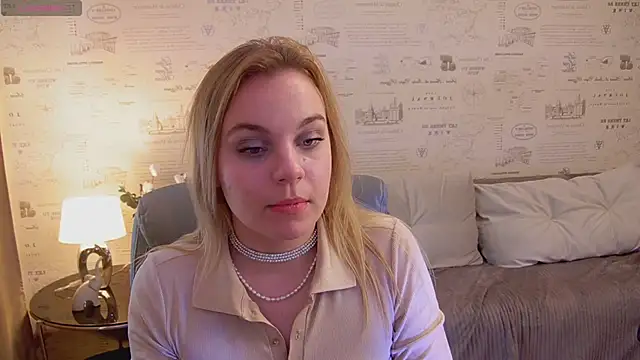 Glow Margo online show from May 11, 2026, 1:07 am