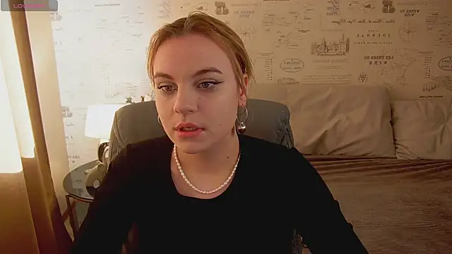 Glow Margo online show from May 30, 2026, 1:01 am