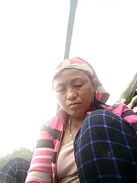 Lucie Fuzk online show from March 23, 2026, 10:37 am